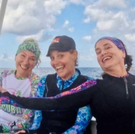 Happy Goofy Dive Buddies